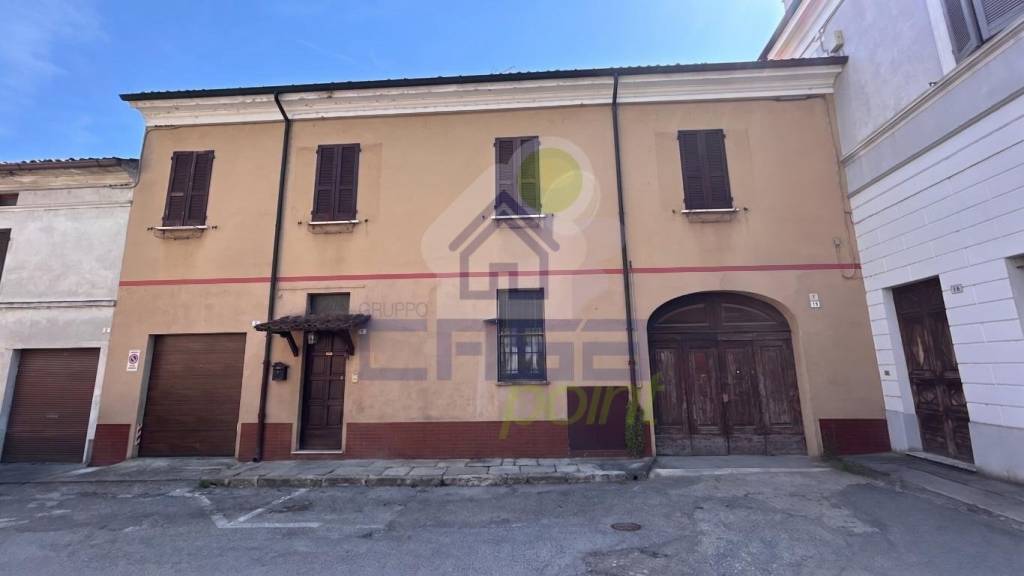 casa indipendente in vendita ad Ostiano