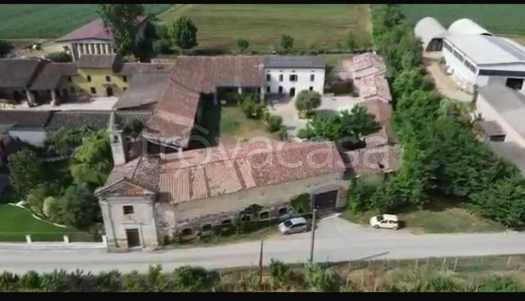 casa indipendente in vendita ad Ostiano