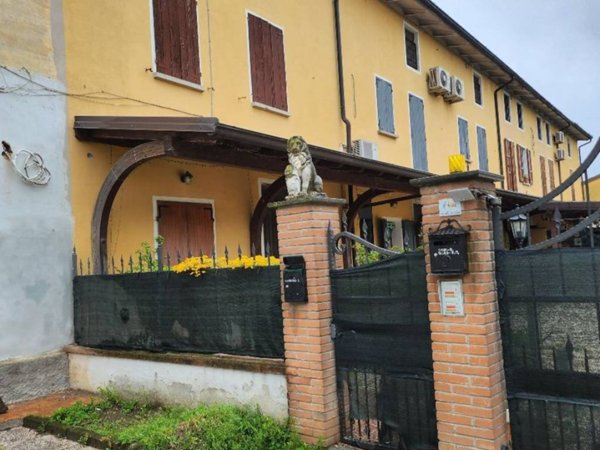 casa indipendente in vendita a Paderno Ponchielli in zona Acqualunga Badona