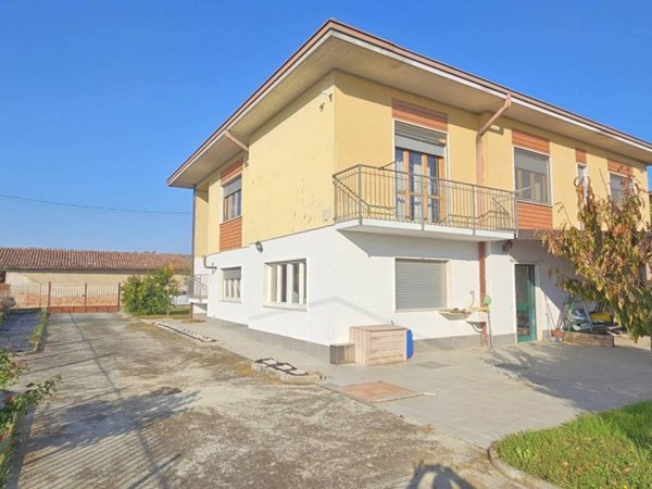 casa indipendente in vendita a Paderno Ponchielli in zona Ossolaro
