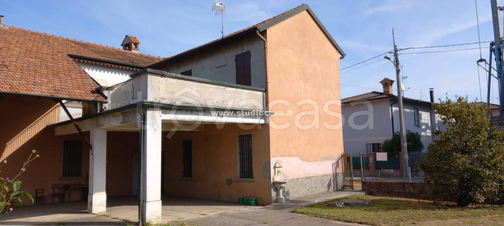 casa indipendente in vendita a Palazzo Pignano