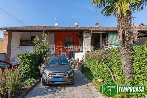 casa indipendente in vendita a Palazzo Pignano in zona Scannabue