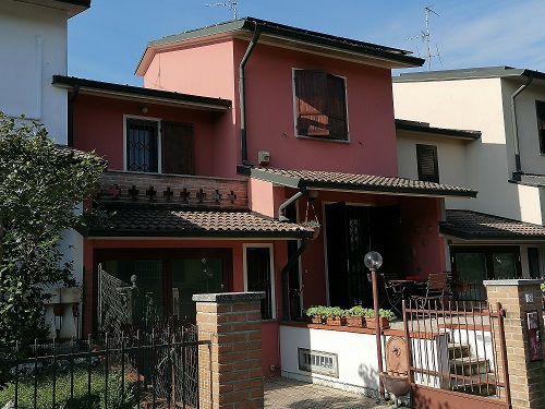 casa indipendente in vendita a Palazzo Pignano