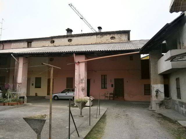 casa indipendente in vendita a Palazzo Pignano in zona Scannabue