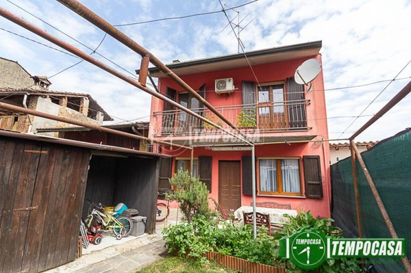 casa indipendente in vendita a Palazzo Pignano in zona Scannabue