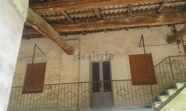 casale in vendita a Palazzo Pignano