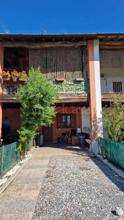 casa indipendente in vendita a Palazzo Pignano