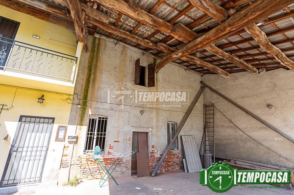 casa indipendente in vendita a Palazzo Pignano in zona Scannabue