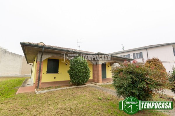 casa indipendente in vendita a Palazzo Pignano in zona Scannabue