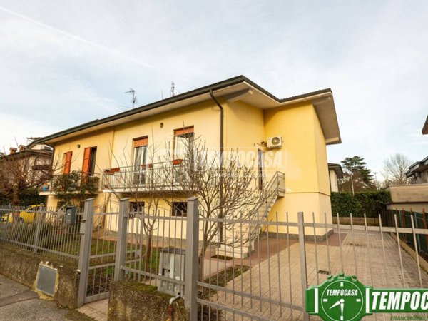 casa indipendente in vendita a Palazzo Pignano