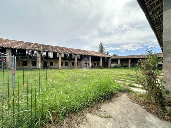 casa indipendente in vendita a Palazzo Pignano