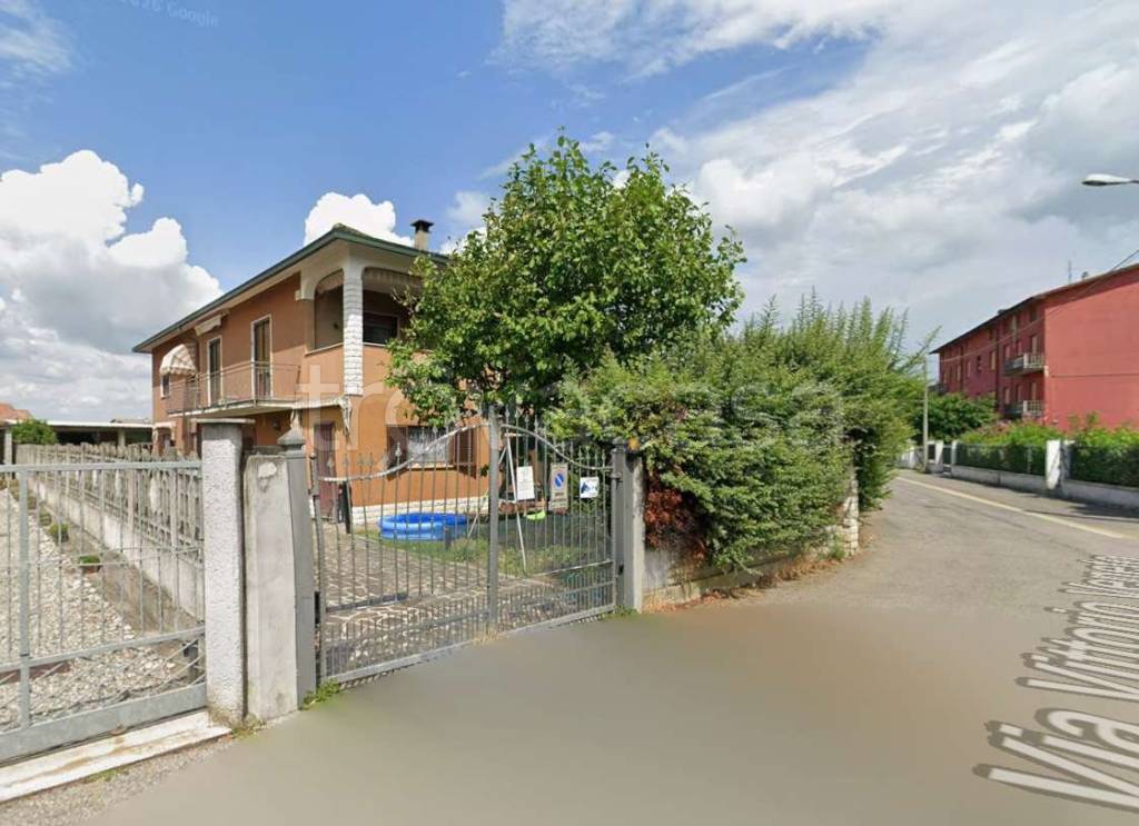casa indipendente in vendita a Palazzo Pignano in zona Scannabue