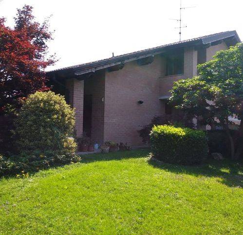 casa indipendente in vendita a Pandino