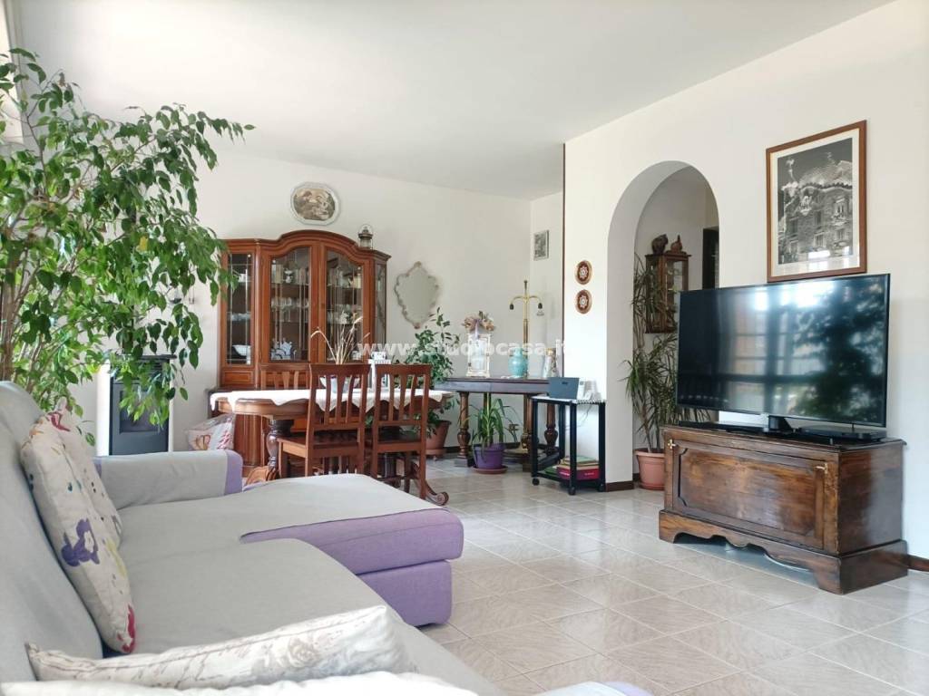 casa indipendente in vendita a Pandino
