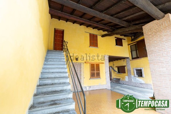 appartamento in vendita a Pandino in zona Nosadello