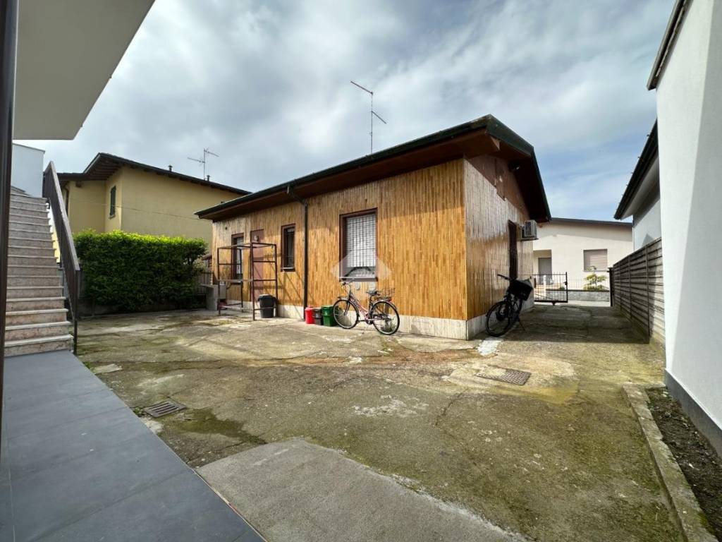 casa indipendente in vendita a Pandino