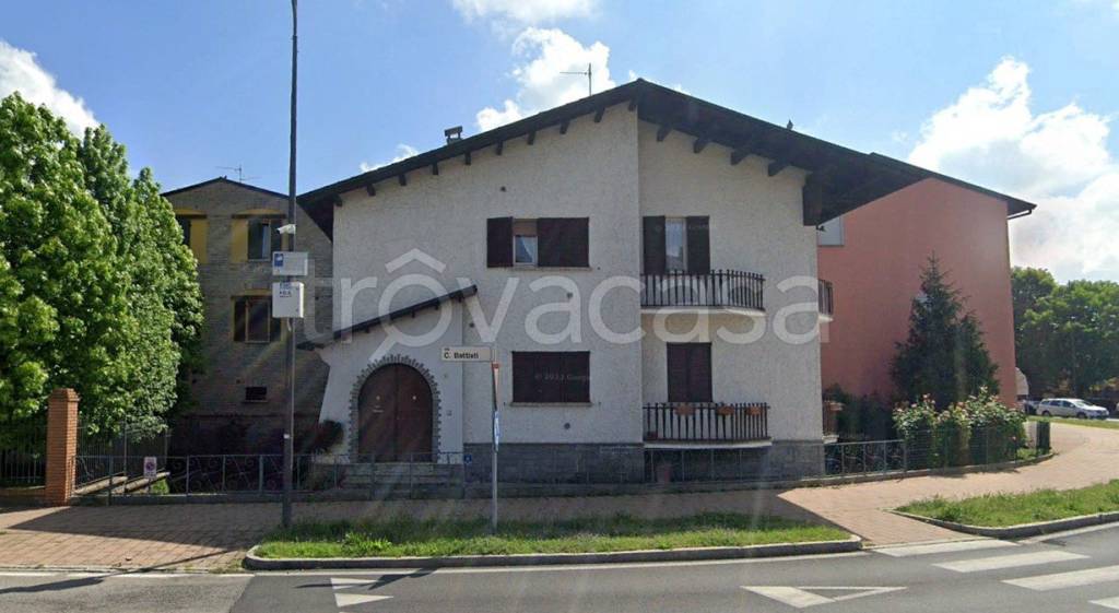 casa indipendente in vendita a Pandino