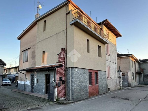 casa indipendente in vendita a Pandino in zona Nosadello