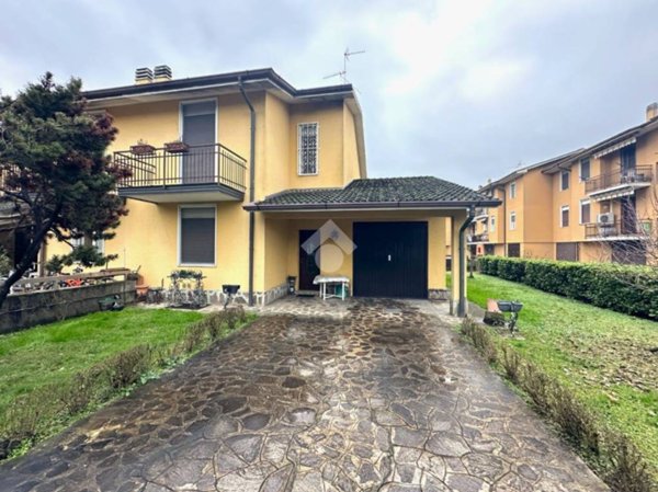 casa indipendente in vendita a Pandino
