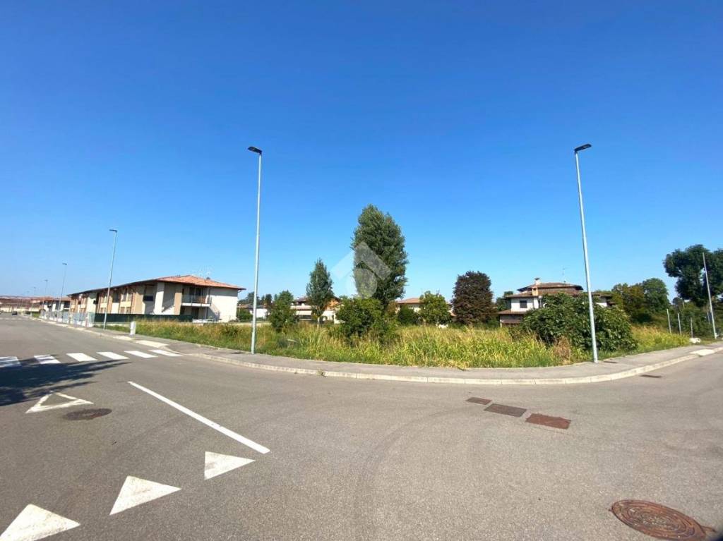 villa in vendita a Pandino
