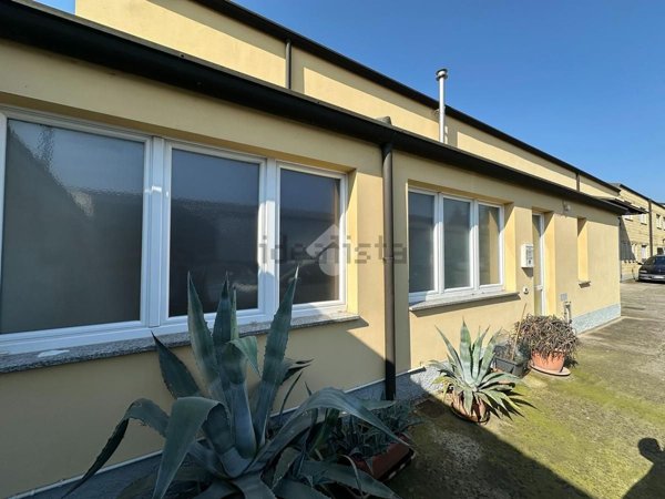 locale di sgombero in vendita a Pandino
