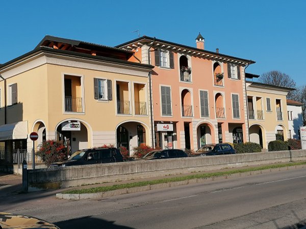 locale di sgombero in vendita a Pandino