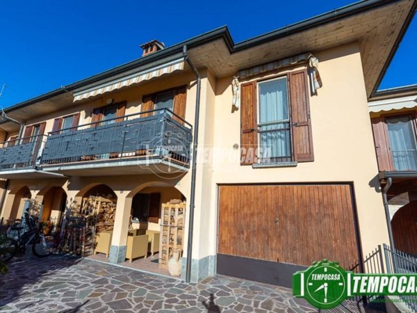 casa indipendente in vendita a Pandino
