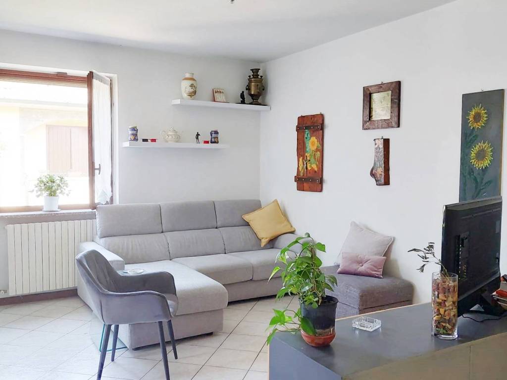 casa indipendente in vendita a Pandino