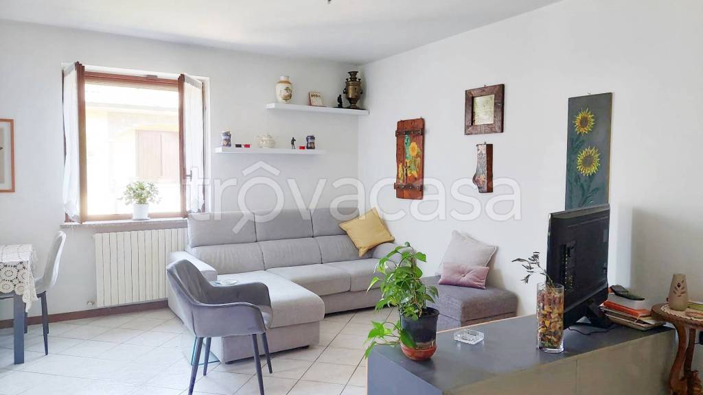 casa indipendente in vendita a Pandino