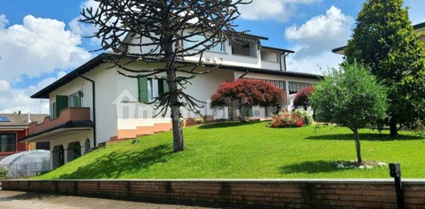 casa indipendente in vendita a Pandino