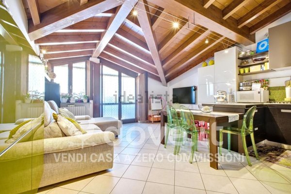 appartamento in vendita a Pandino in zona Nosadello