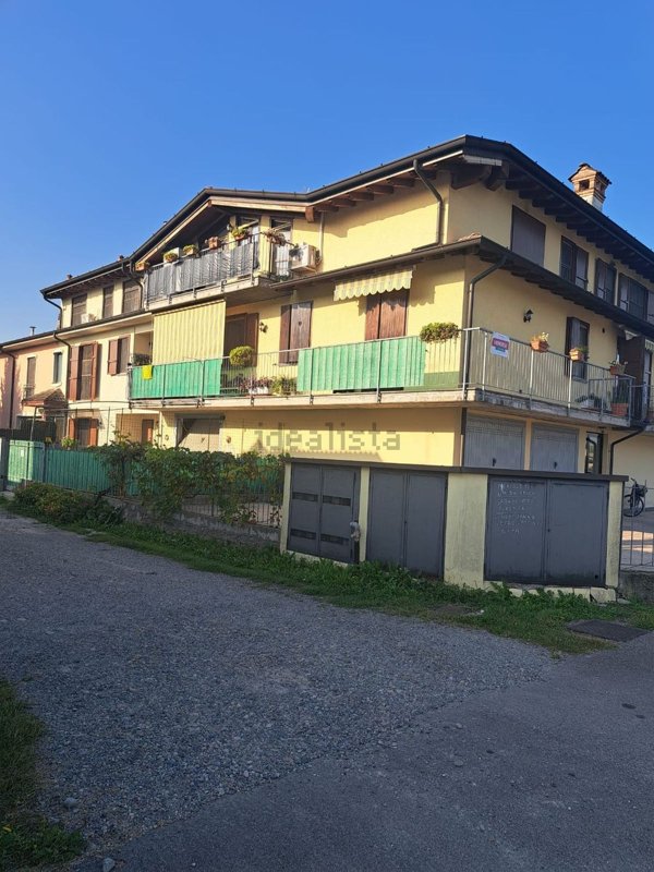 appartamento in vendita a Pandino in zona Nosadello