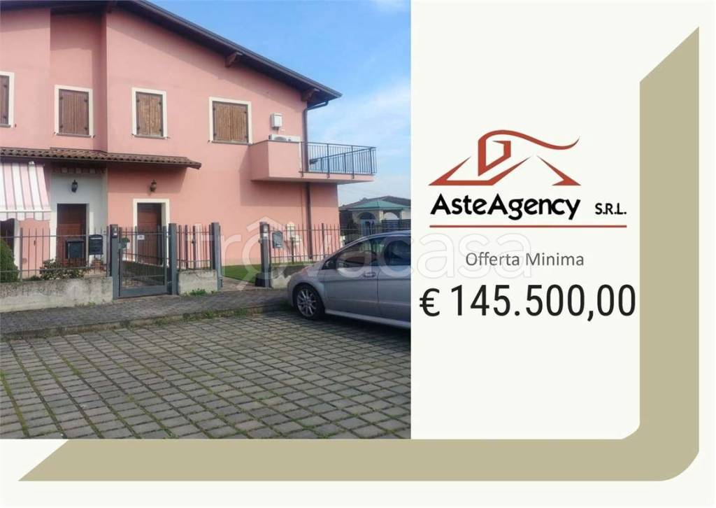 appartamento in vendita a Pandino in zona Nosadello