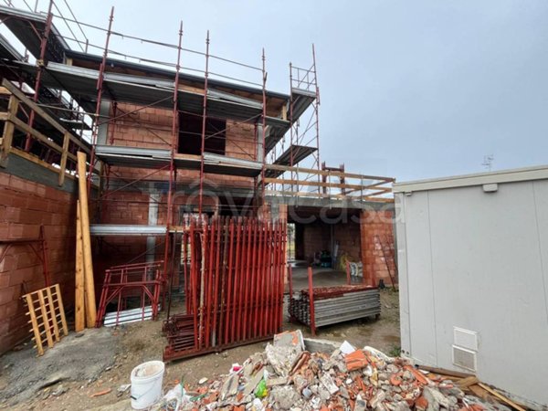 casa indipendente in vendita a Pandino