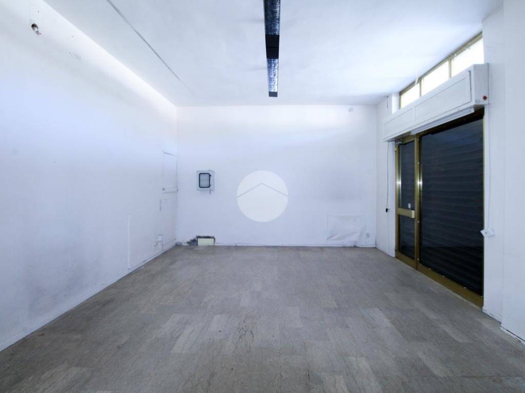 ufficio in vendita a Pandino