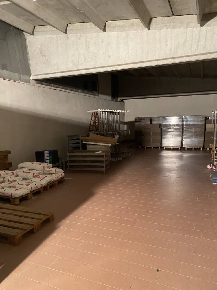 locale di sgombero in vendita a Pandino