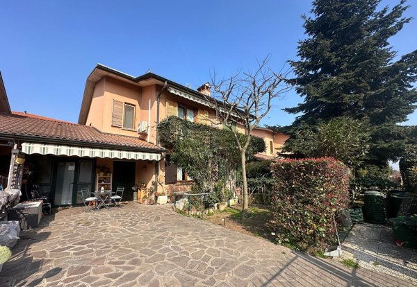 casa indipendente in vendita a Pandino