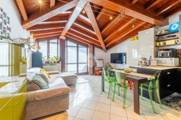 appartamento in vendita a Pandino in zona Nosadello