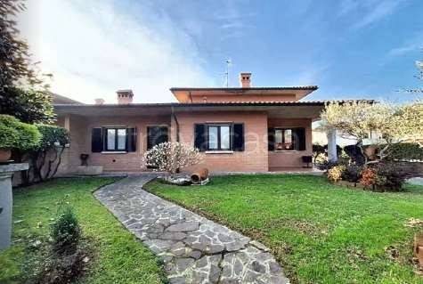 casa indipendente in vendita a Pandino