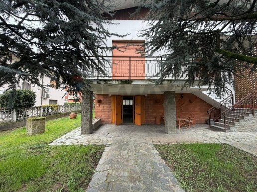 casa indipendente in vendita a Pandino