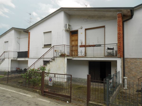 casa indipendente in vendita a Pandino