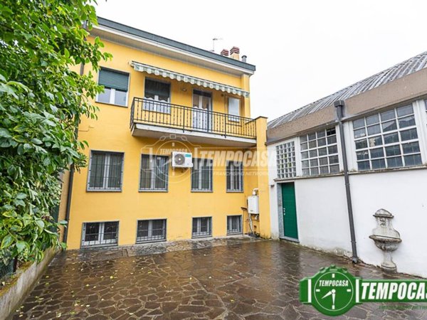 casa indipendente in vendita a Pandino