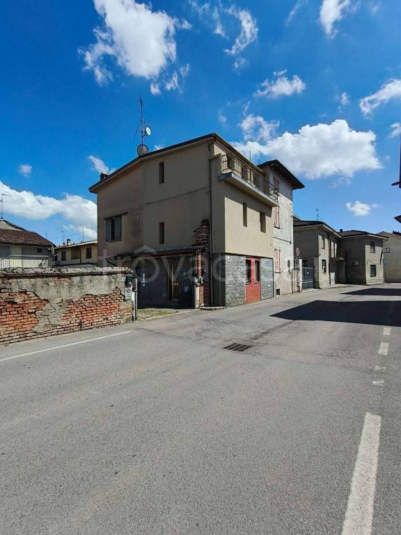 casa indipendente in vendita a Pandino in zona Nosadello