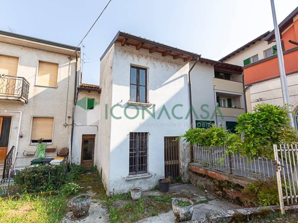 casa indipendente in vendita a Pandino