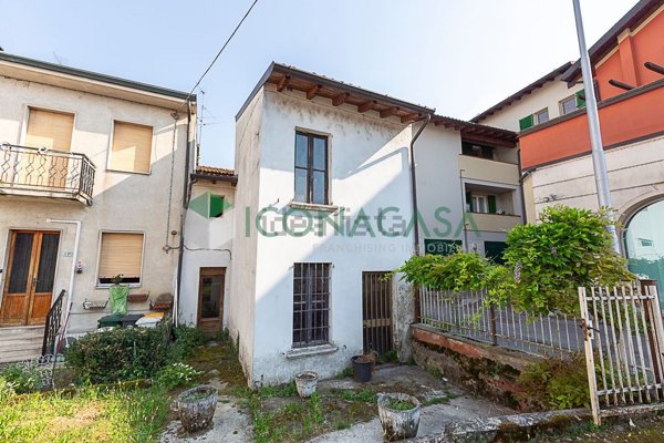 casa indipendente in vendita a Pandino