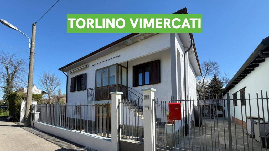 casa indipendente in vendita a Pandino
