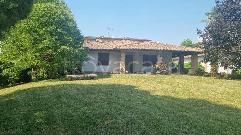 casa indipendente in vendita a Pandino