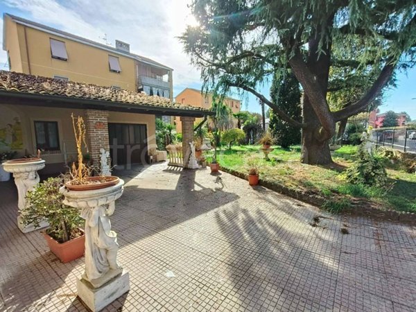 casa indipendente in vendita a Pandino