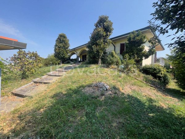 casa indipendente in vendita a Pandino