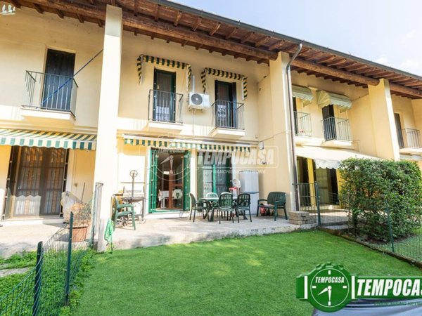 casa indipendente in vendita a Pandino